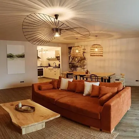 Silver Pine Apartment *